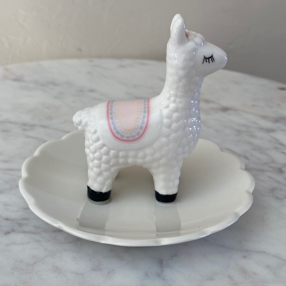 * NWT *Lauren Conrad ceramic Llama trinket tray